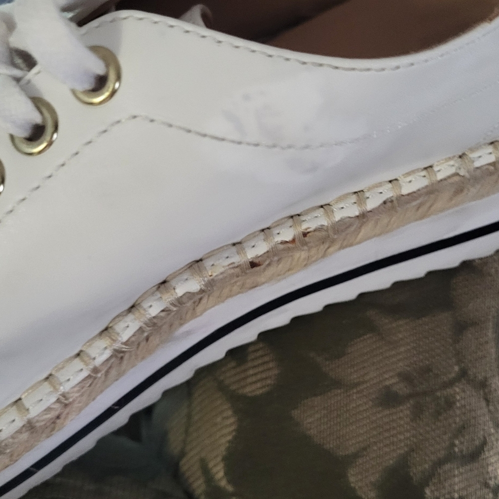 Jennifer Lopez sneaker shoe size 8.5 White & animal print - Picture 11 of 16